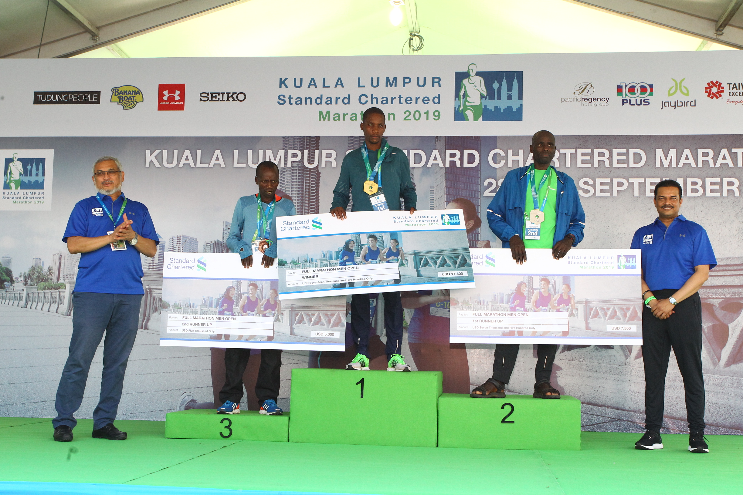 KLSCM2019 FM Open Men with Khalid Samad (far lef) and Abrar A. Anwar (far right)